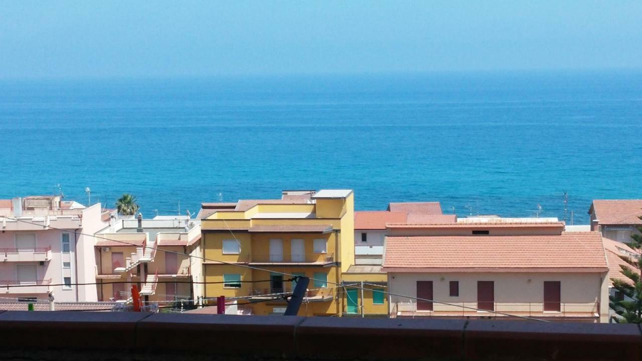 Villa Spaia 브란칼레오네 마리나 외부 사진